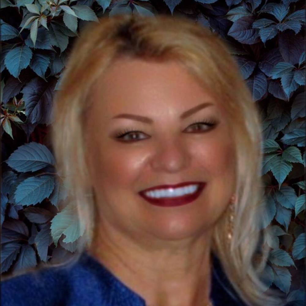Meet your Posher, Christine